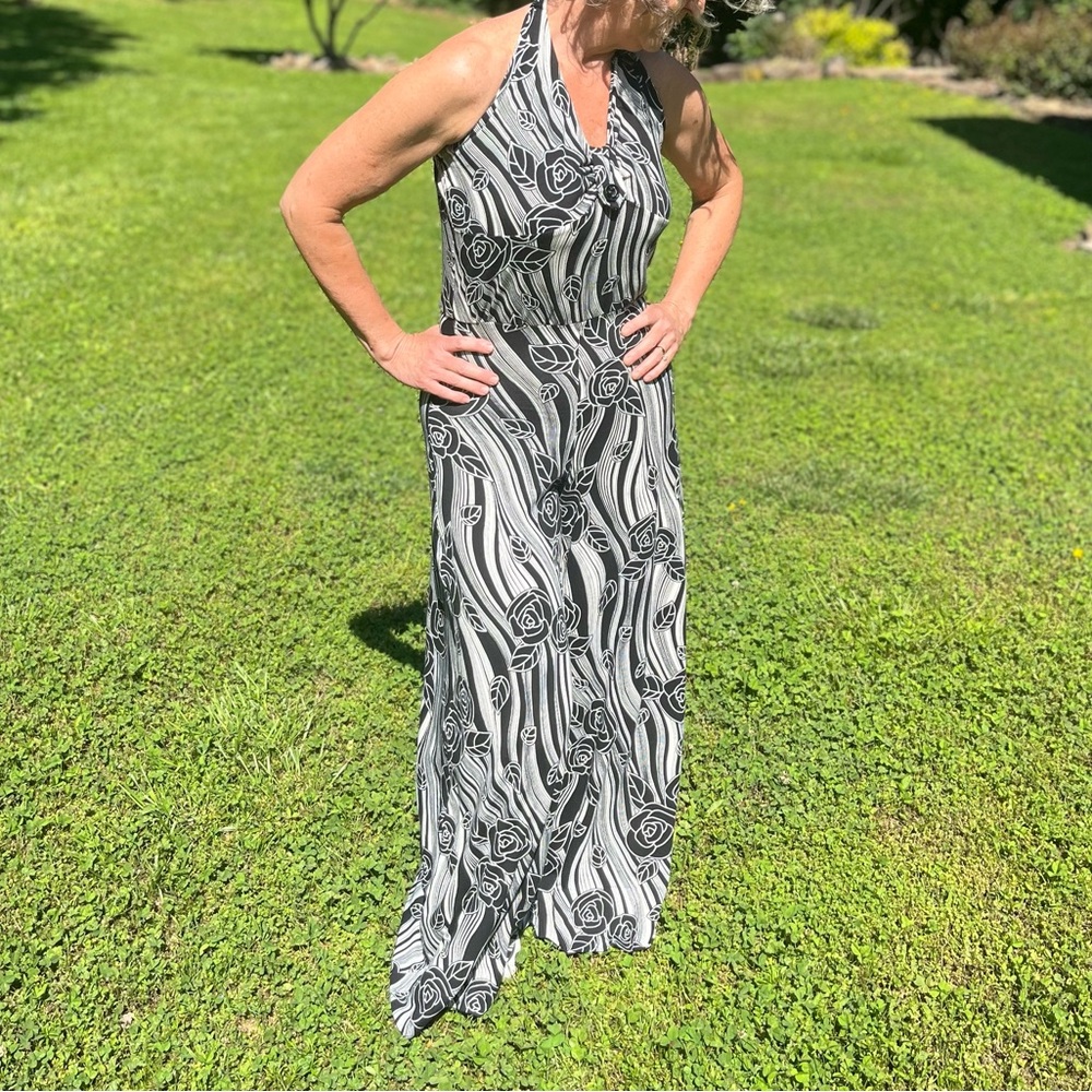 Stylish Black and White Palazzo Halter Jumpsuit - Picture 3 of 5